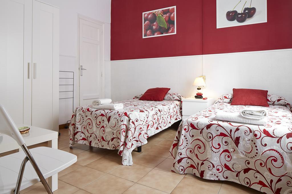 Hostal Valls Barcelona Exterior foto